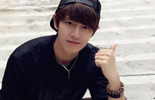 娱乐吃瓜君任嘉伦,娱乐吃瓜界的“瓜王”传奇