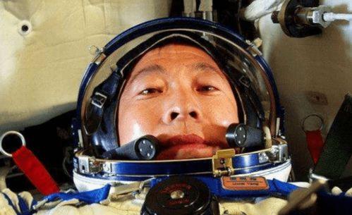 苏联宇航员爆料外星人视频,震撼外星人视频曝光  第3张